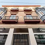 Komodo Sierpes: Bright & Classy Central Apartment