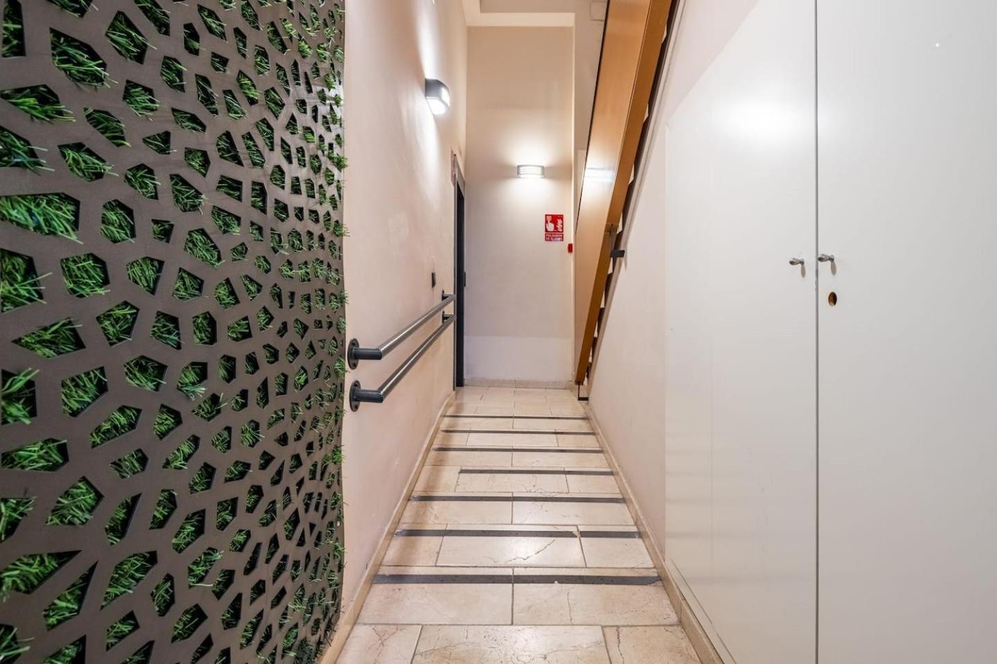 Appartement Komodo Sierpes: Bright & Classy *